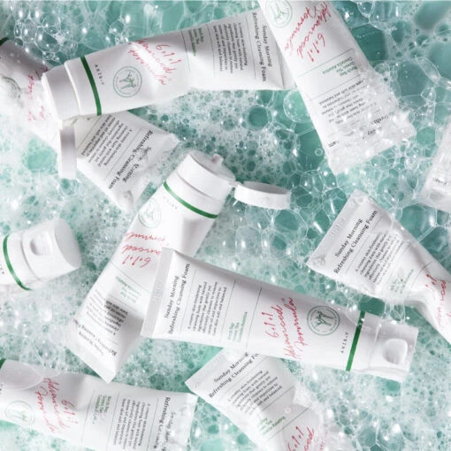 Sunday Morning Refreshing Cleansing Foam - Image 4