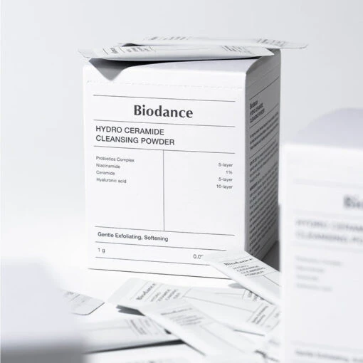 Hydro Ceramide Cleansing Powder - Image 7