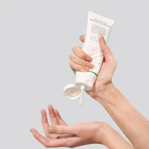 Sunday Morning Refreshing Cleansing Foam - Image 2