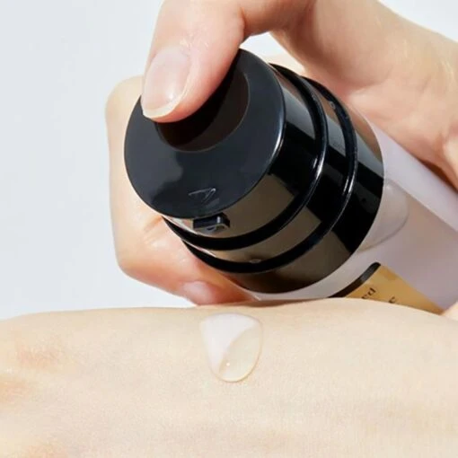 Cosrx Advanced Snail Radiance Dual Essence - Image 5