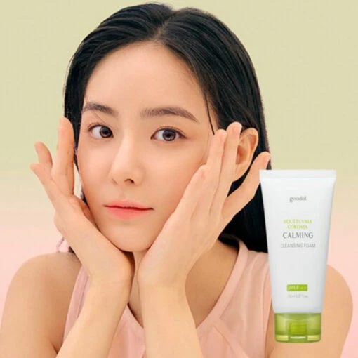 Houttuynia Cordata Calming Cleansing Foam - Image 4