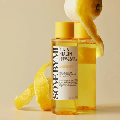 Yuja Niacin 30 Days Miracle Brightening Toner - Image 5