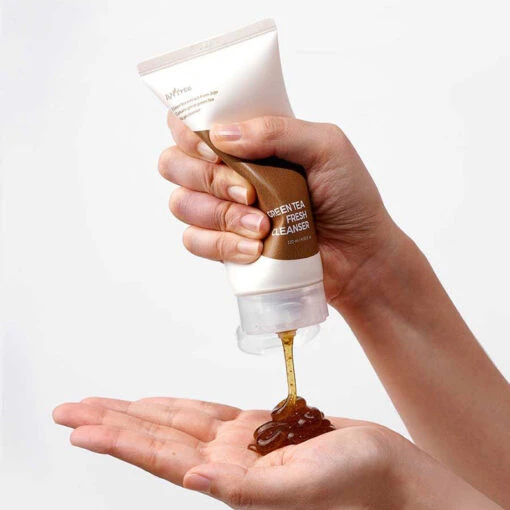 Green Tea Fresh Cleanser - Image 2