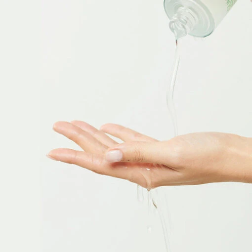 Green Tea Calming Essence Toner Origin - Image 3