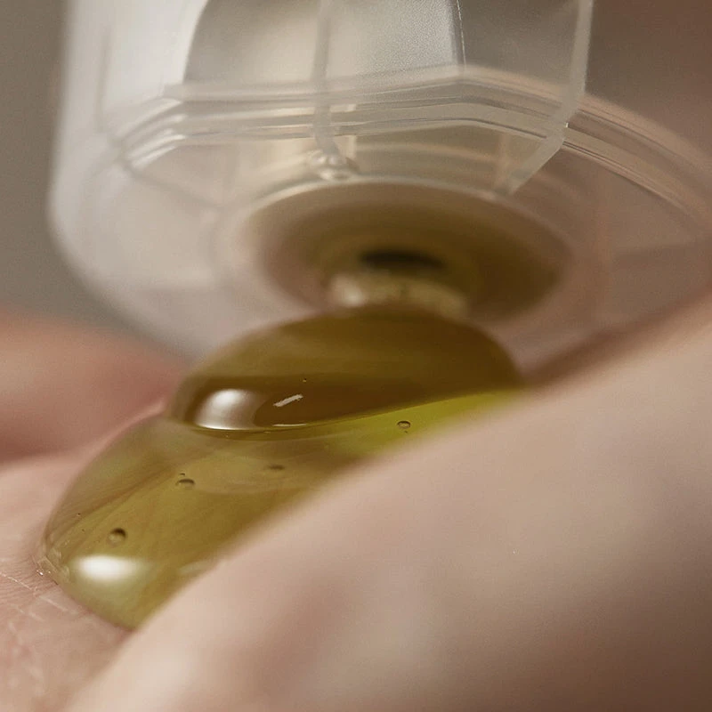 Mugwort Gel Cleanser 3 Mugwort Gel Cleanser - Image 3