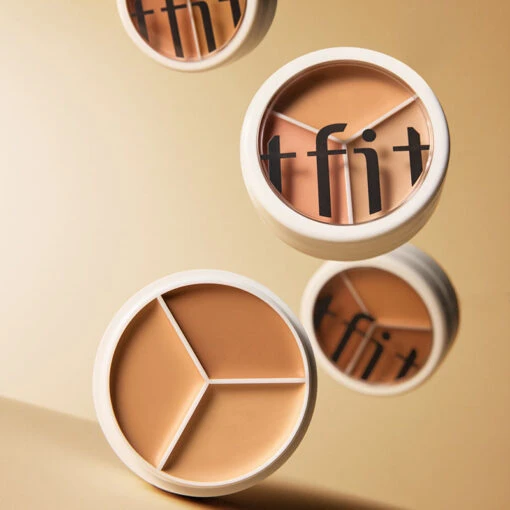 Cover Up Pro Concealer - Image 11