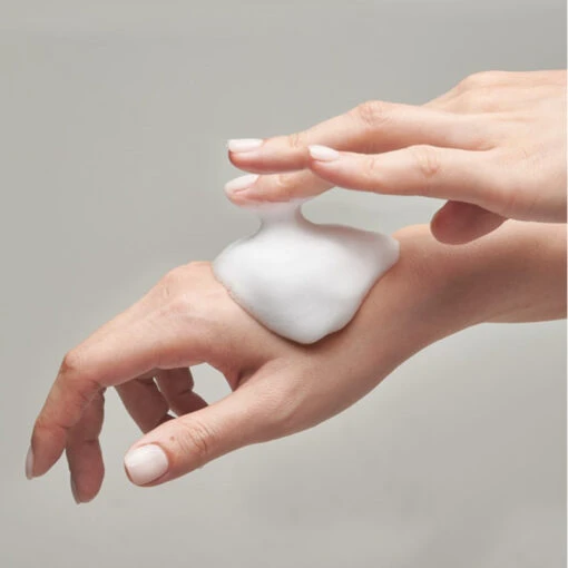Green Tea Calming Essence Cleansing Foam Origin - Image 4