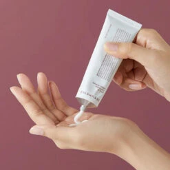 Black Blossom Hand Serum -Cosrx Shop thumb handserum A 1024x1024 750x1000 fb33a9ac 44bf 42b3 831d 07a18960e6ac