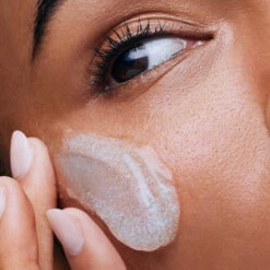 LANEIGE Water Bank Blue Hyaluronic Gel Cream 17 LANEIGE Water Bank Blue Hyaluronic Gel Cream -Cosrx Shop wb gel cream img 05 int 241107